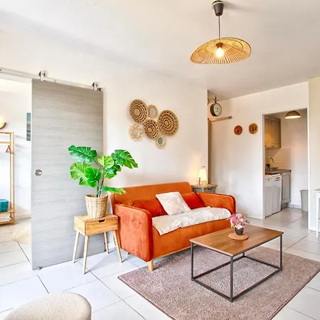 La Fregate Piscine Terrasse Centre 公寓