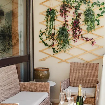 La Fregate Piscine Terrasse Centre *