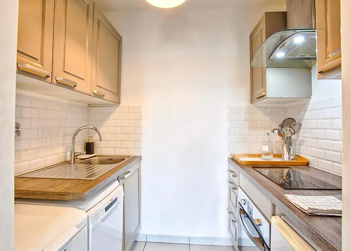 Apartment La Fregate Piscine Terrasse Centre