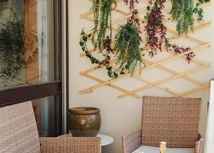 La Fregate Piscine Terrasse Centre *