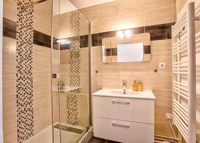 La Fregate Piscine Terrasse Centre * Trouville-sur-Mer