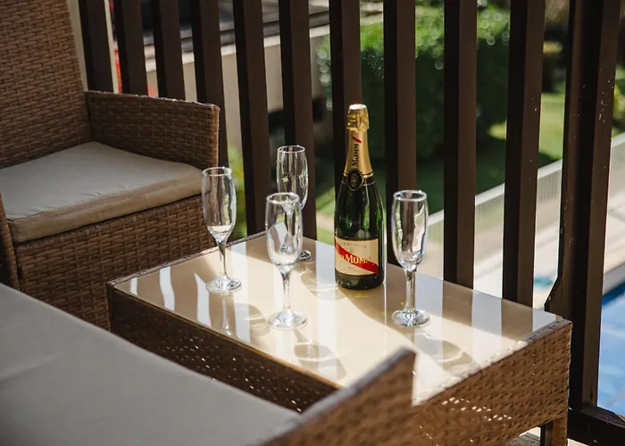 La Fregate Piscine Terrasse Centre * Trouville-sur-Mer